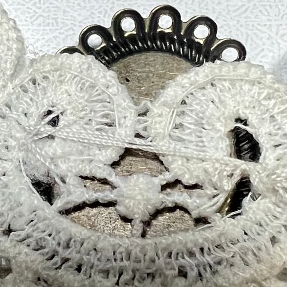 Vintage Style Cameo on Lace Choker Necklace Collar Ribbon Tie Victorian Romantic - Picture 13 of 13